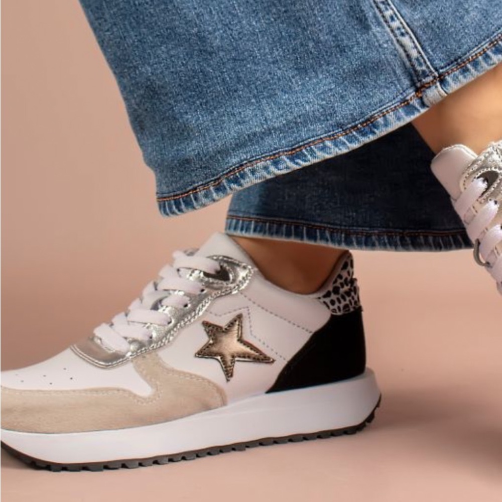 Fashion Sneakers.